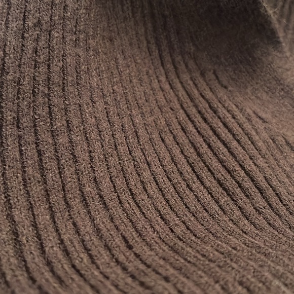 Knitted 3 Piece Brown Set - Picture 8 of 8